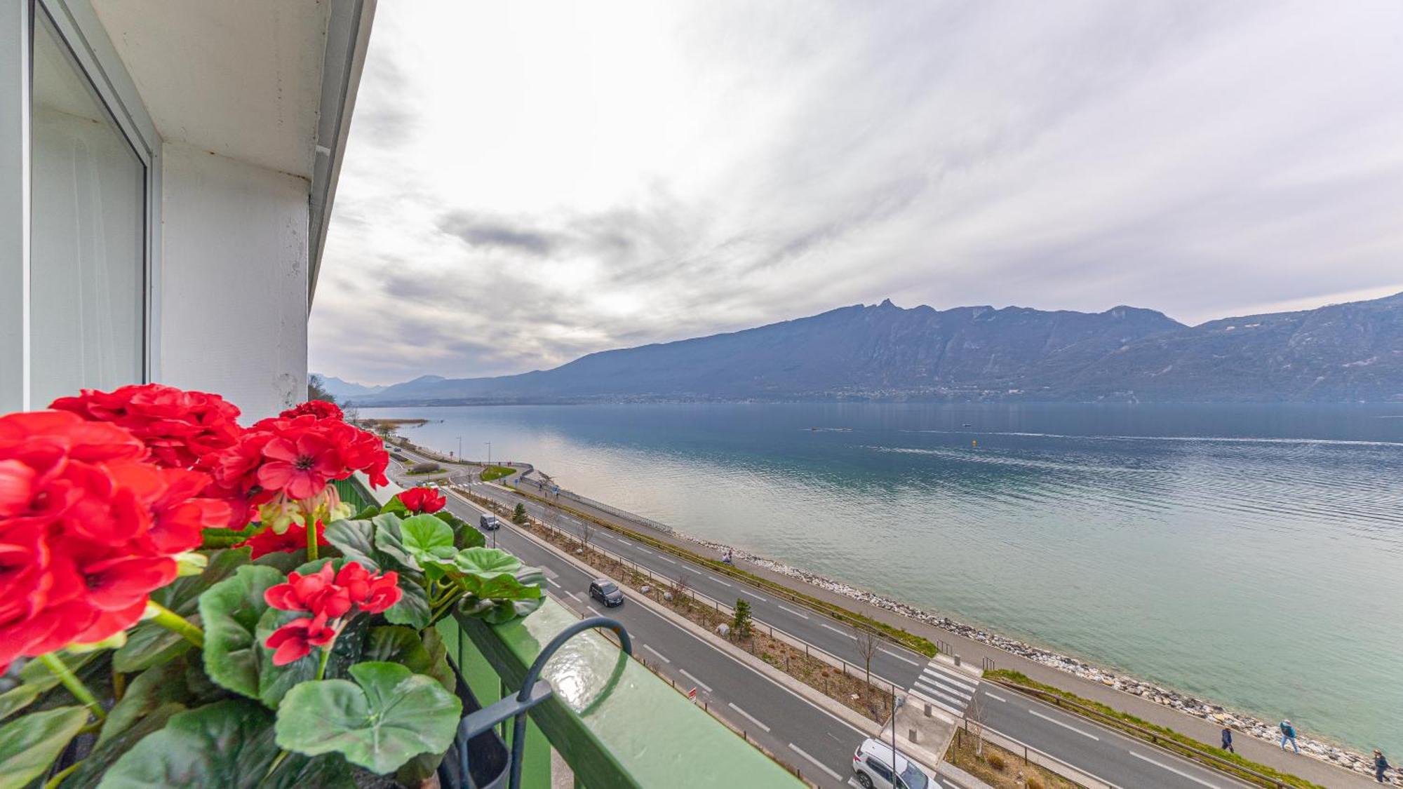 L'Edelweiss Du Lac Tresserve Εξωτερικό φωτογραφία