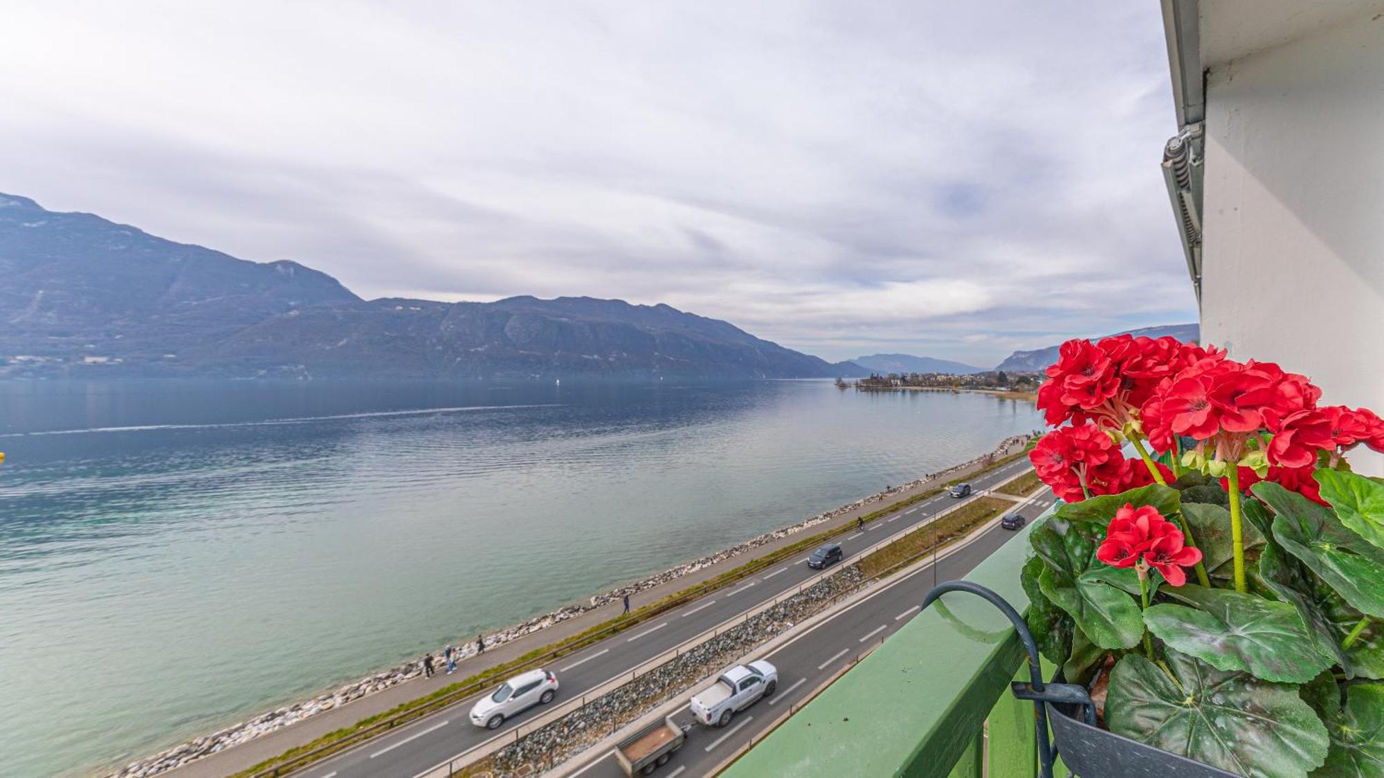 L'Edelweiss Du Lac Tresserve Εξωτερικό φωτογραφία